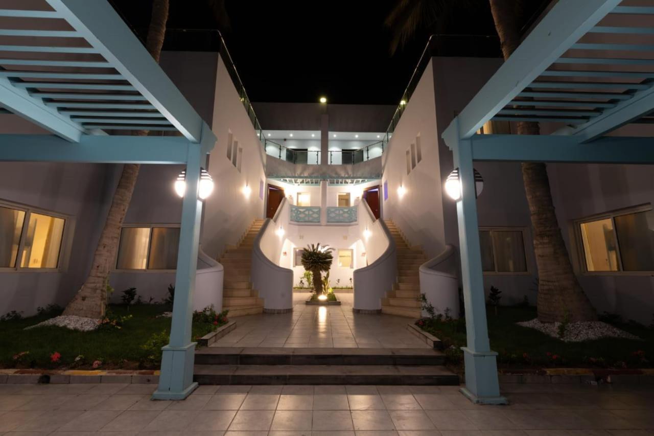 مجمع لاقون السكني - للعائلات فقط Hotel เจดดาห์ ภายนอก รูปภาพ